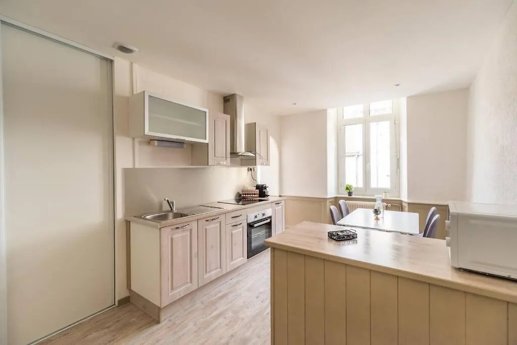 Guingamp Centre Agreable T2 Apartment
